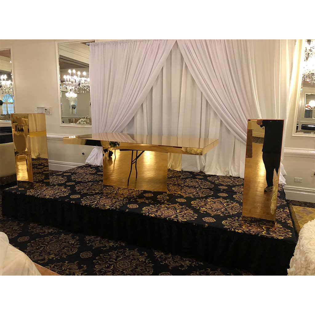 Gold Sweet heart table & Gold pedestals